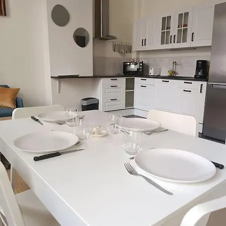 Rue De Buffon Hotel Ruan